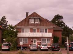 Uthrn Frontansicht